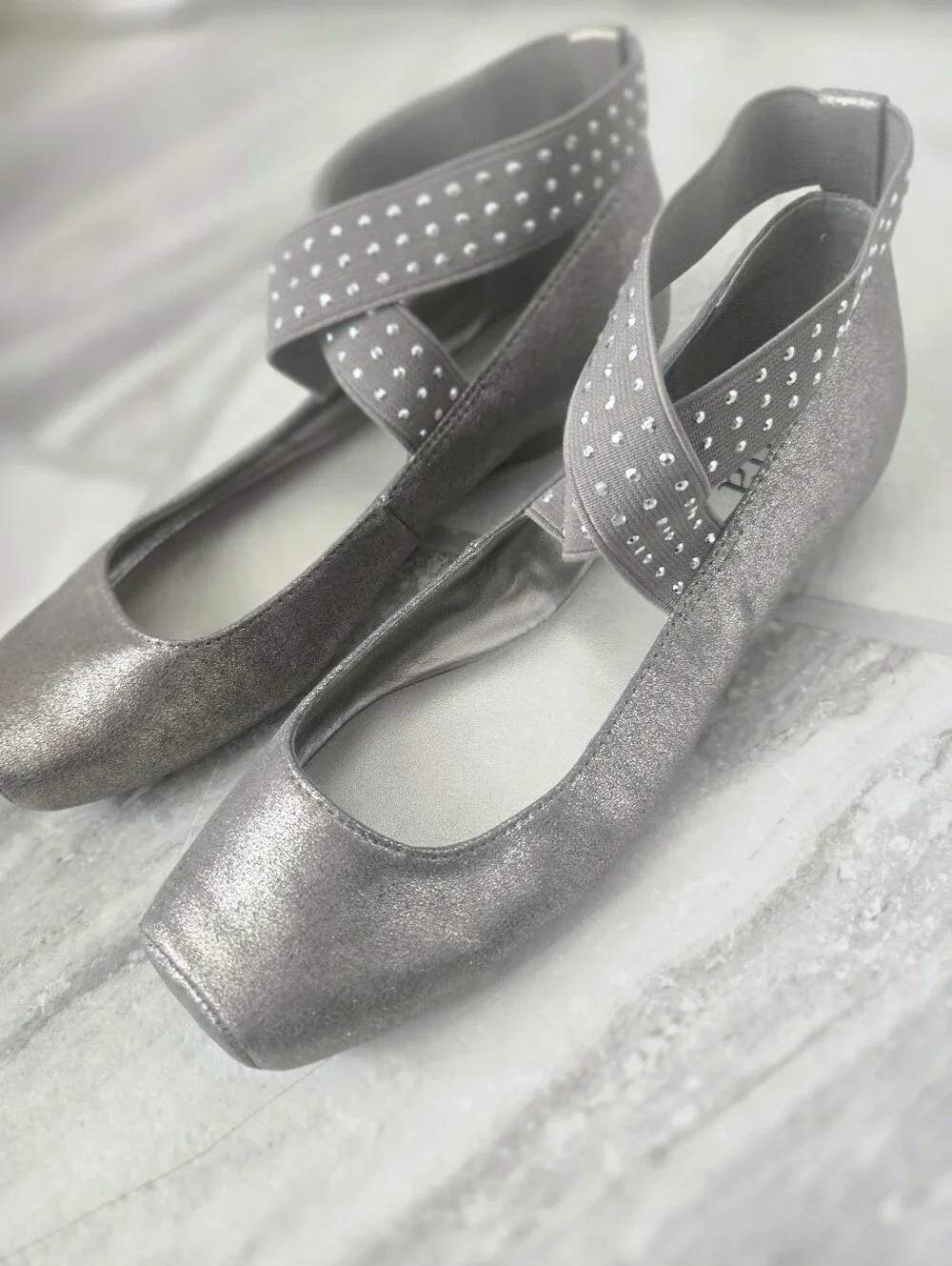 a.n.a Mercy 2 Taupe Metallic Crisscross Rhinestone Ballet Flats Size 6.5